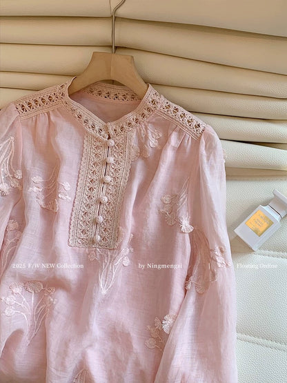 Pink embroidered lace-trimmed hollow-out blouse for women, new summer 2025, French style, youthful, gentle and elegant, versatile top.