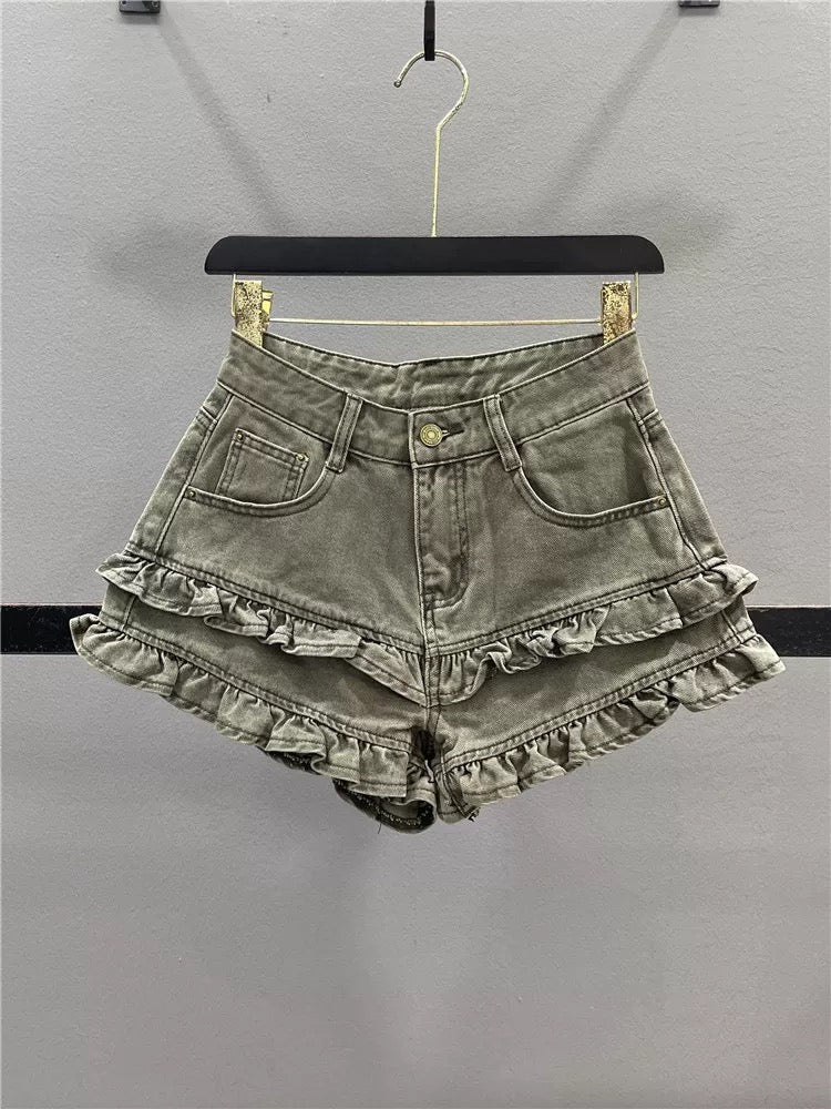 Sweet fungus lace denim shorts for women 2025 summer new style age-reducing slimming A-line wide-leg pants hot girl hot pants