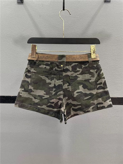 American hot girl camouflage denim shorts women 2025 summer design low waist slim sexy hip-wrapped ultra-short hot pants