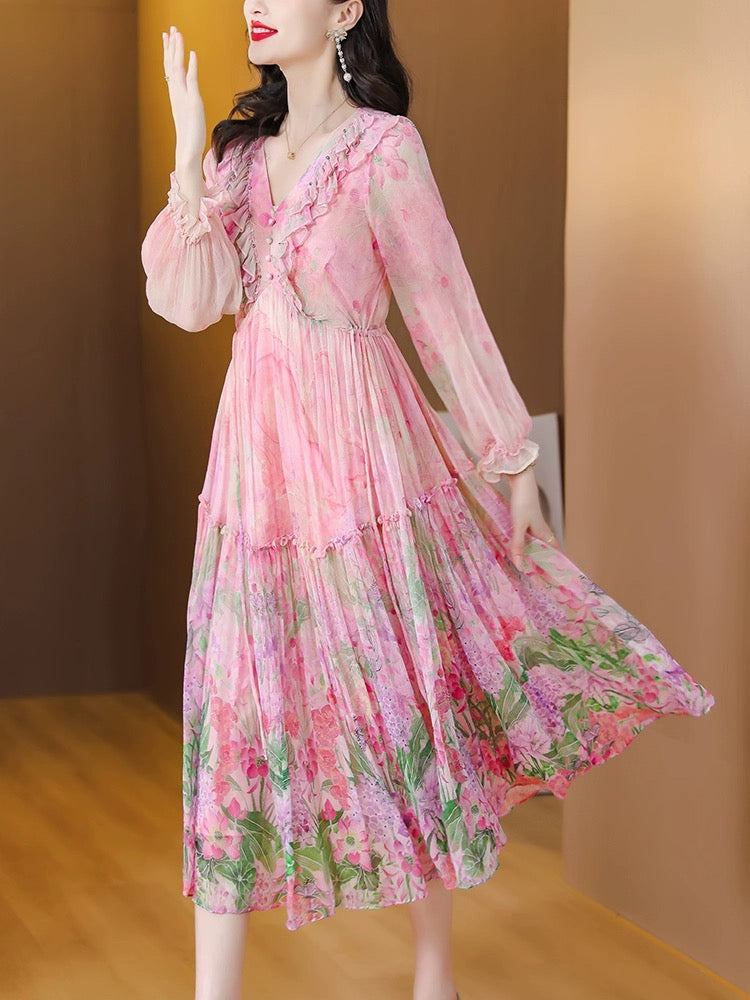 High-end high-end mulberry silk dress drawstring long-sleeved gradient silk seaside resort beach long dress Xianxia