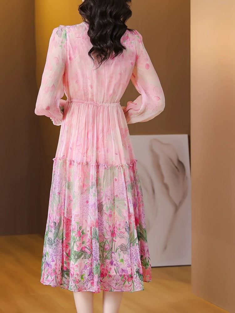 High-end high-end mulberry silk dress drawstring long-sleeved gradient silk seaside resort beach long dress Xianxia
