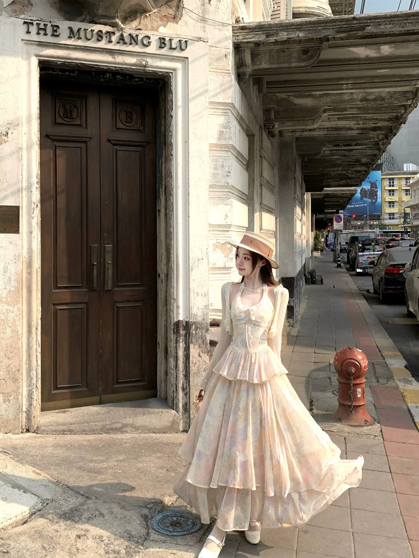 [Q Women's New Arrivals 5% Off] Butterfly Garden Party/Ethereal Vacation Style Butterfly Floral Print Long Dress with Halter Neck