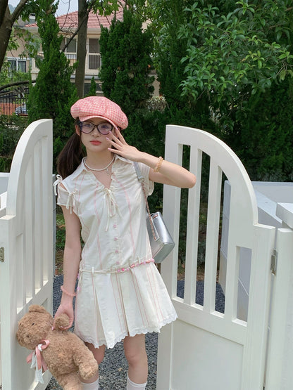 Ruan Ruan's homemade 2024 new summer original niche fungus sweet and western style age-reducing V-neck plaid dress