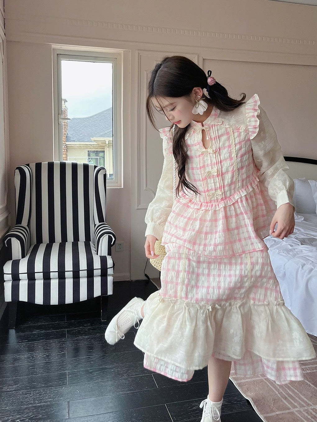 Ruan Ruan's homemade 2024 spring and summer new niche fashion dopamine age-reducing plaid suit women's skirt two-piece set