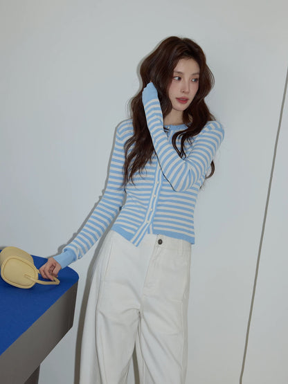 Chaochao's Korean Style Blue and White Striped Knit Sweater for Women, 2026 Early Spring, High-End Temperament Casual Slim Fit Long-Sleeved Top