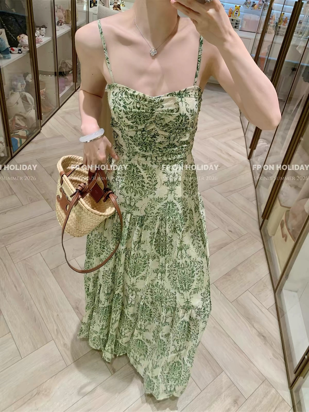FPOH Women's Summer Floral Backless Halter Dress – A Stunning, Waist-Defining Dress Perfect for Seaside Vacations