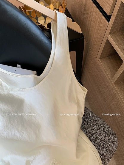 French-style lace-trimmed acetate satin camisole for women, new summer 2025 style, elegant and sophisticated outerwear.