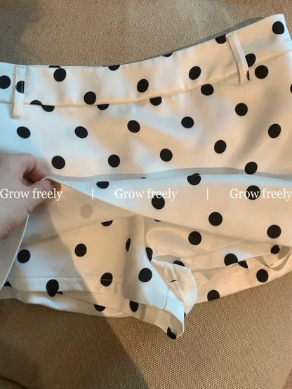 Grow freely French polka dot satin low-waisted shorts for women, autumn and winter, slimming, youthful, and anti-exposure.
