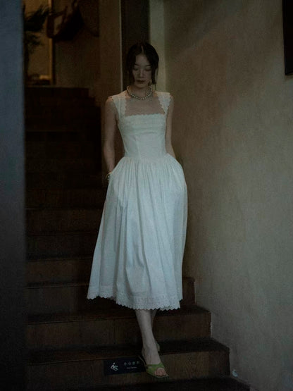 Texture-Si Custom French-Style Square-Neck Pastoral Dress with Intricate Lace Paneling and Waist-Cinching Silhouette
