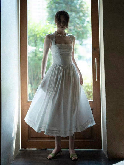 Texture-Si Custom French-Style Square-Neck Pastoral Dress with Intricate Lace Paneling and Waist-Cinching Silhouette