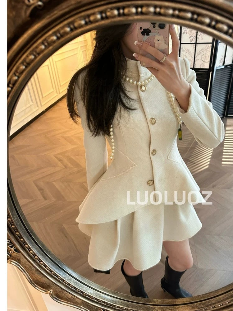 LUOLUOZ [Fragrant Tea Flower Envoy] Fashionable and Luxurious Two-Piece Set: Top + Skirt (JF407)