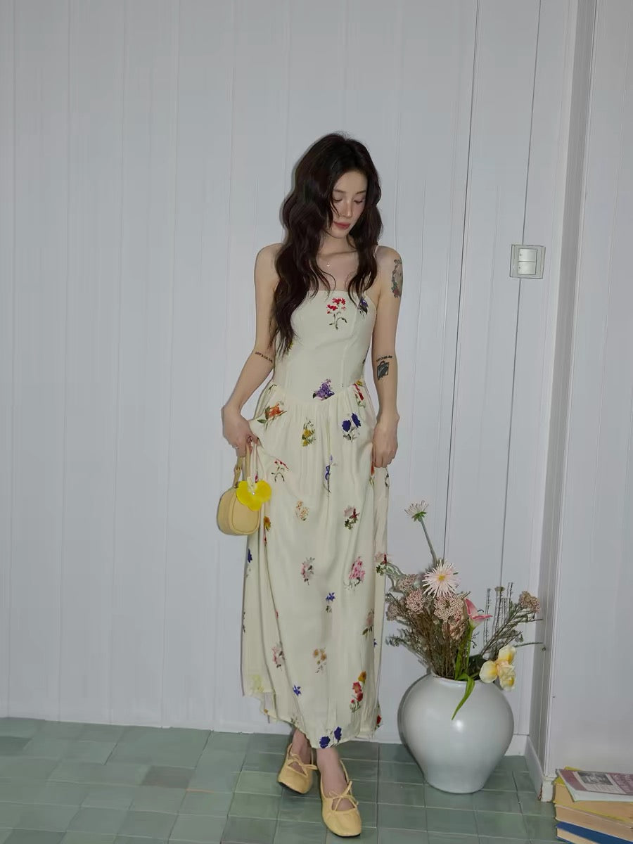Chaochao's French-style apricot floral sundress for women, 2026 summer, high-end slimming A-line long skirt.