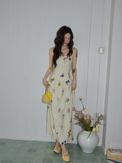 Chaochao's French-style apricot floral sundress for women, 2026 summer, high-end slimming A-line long skirt.