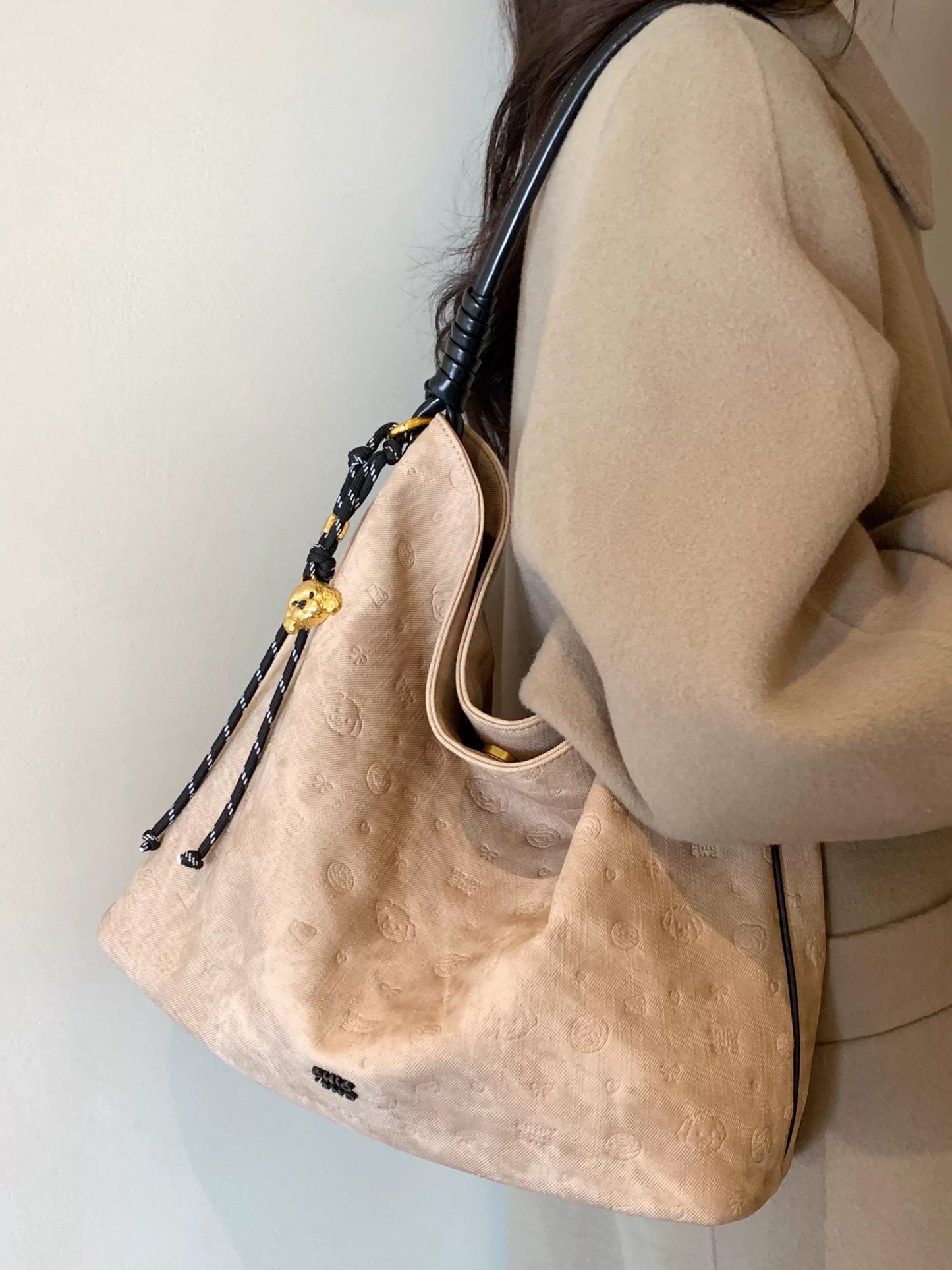 Nanfeng chio2nd Bread Puppy Winter Night Shadow Tote Bag Women's Large Capacity Relaxed Shoulder Bag