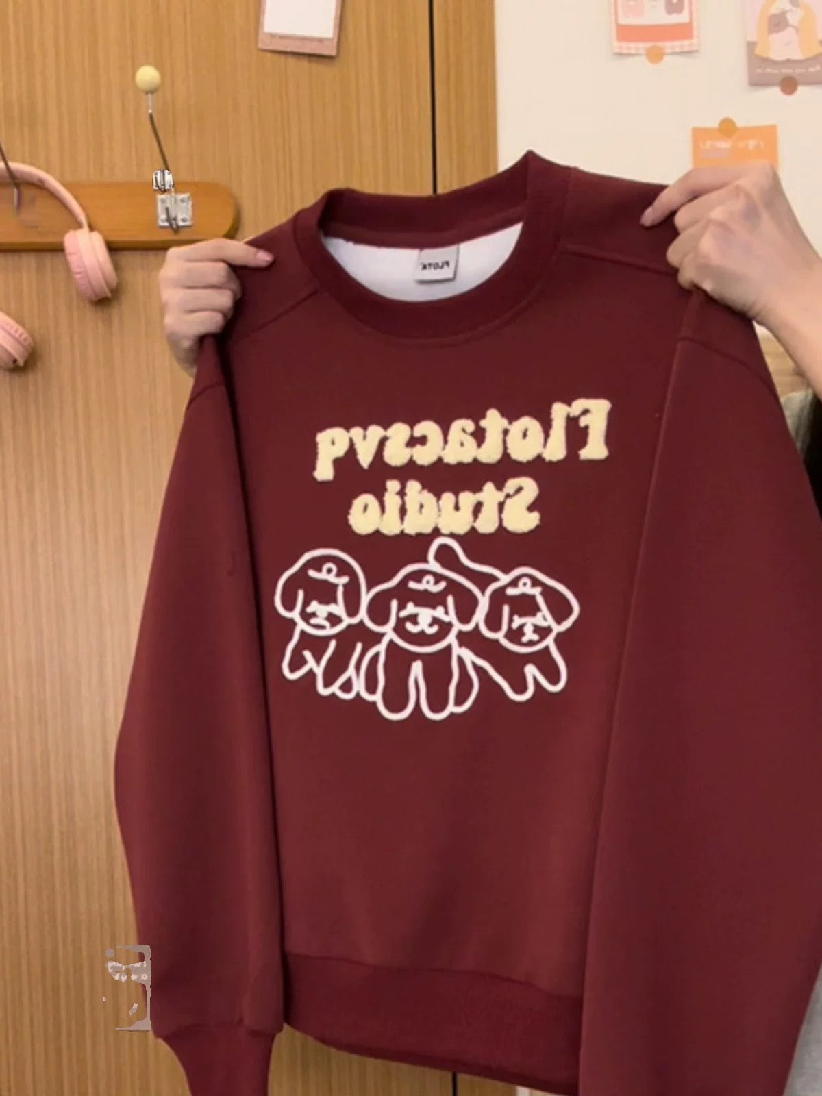 Cream Universe Flocked Dog Raglan Sweatshirt Women's Japanese College Style Slim Round Neck Top Spring and Autumn New Style