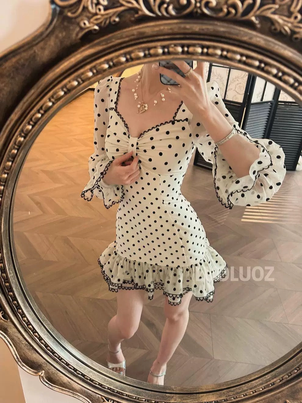 LUOLUOZ [Following the Waves] High-End Elegant Polka Dot Mesh Dress with a Stunning Slim Waist (JF960)