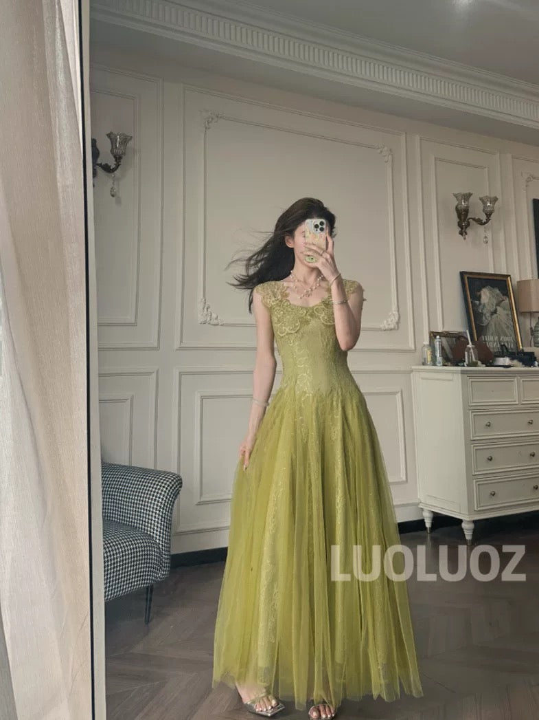 LUOLUOZ 【Green Leaves in Flight】Sophisticated and Elegant Long Fashion Dress CC167