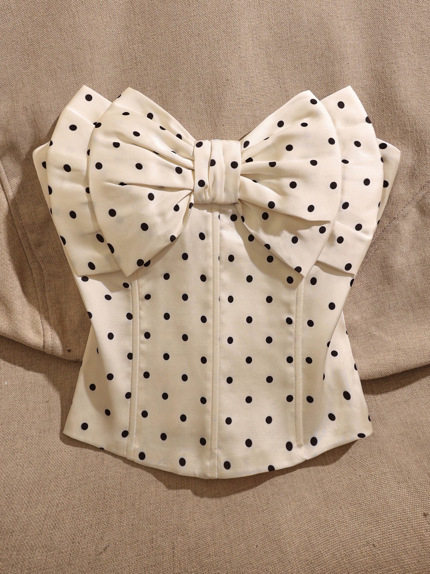 French sweet and spicy style bow polka dot strapless vest for women, niche style, slim fit, sexy camisole sweet top