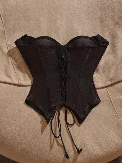 Black, sweet and spicy, high-end fishbone bra, unique design, slimming and flattering, sexy strapless top.