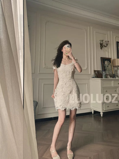 LUOLUOZ 【Floating Clouds Under the Moon】Elegant Patchwork Floral Fashion Lace Design Short Dress JF795