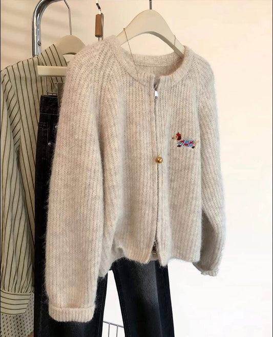 Puppy zipper round neck sweater jacket women autumn and winter 2025 new lazy style soft short wool knitted cardigan