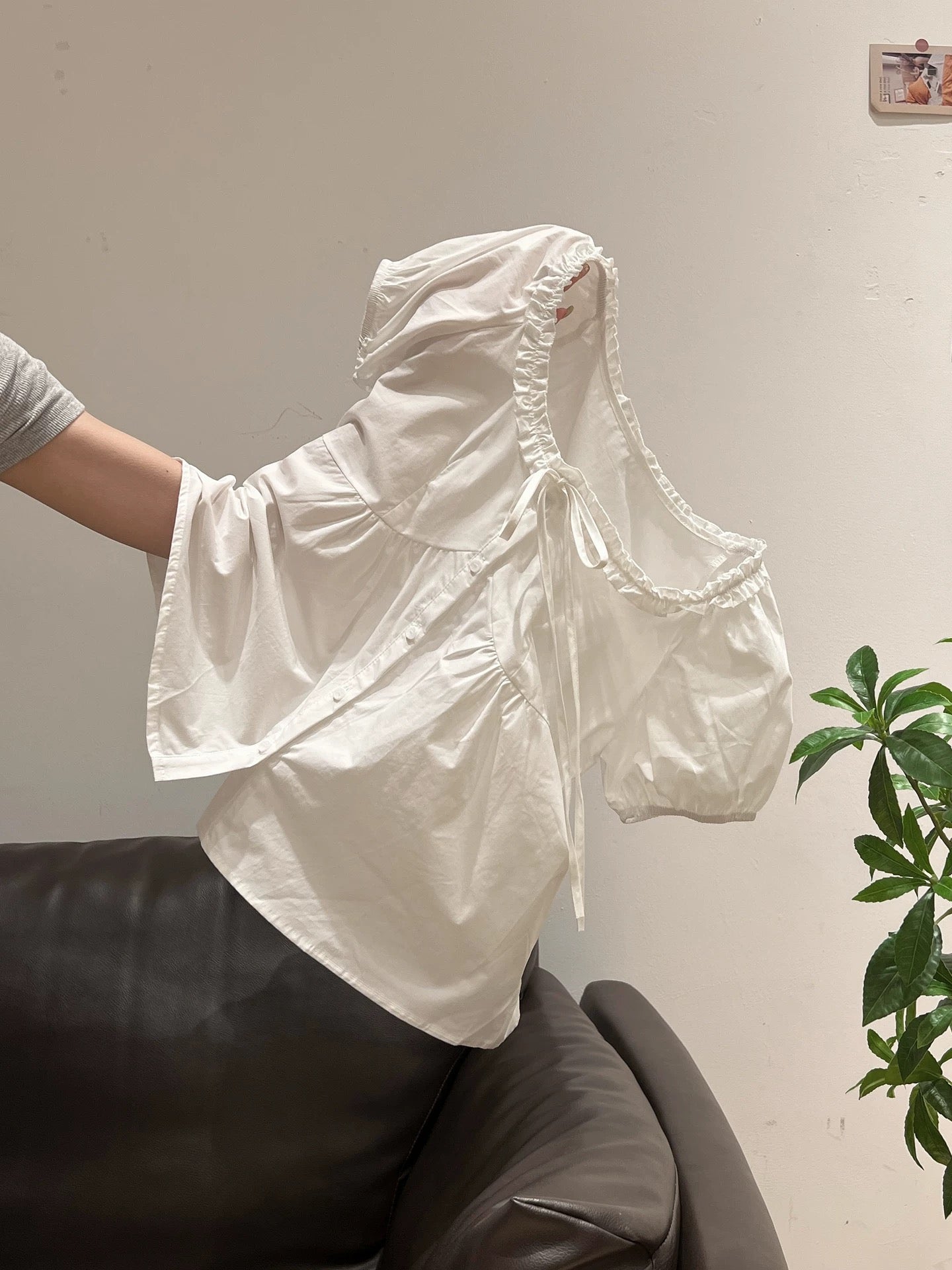 Xia Zhen White Cardigan with Ruffled Trim Design, Short-Sleeved T-Shirt, Women's Summer Puff Sleeve Gathered Top