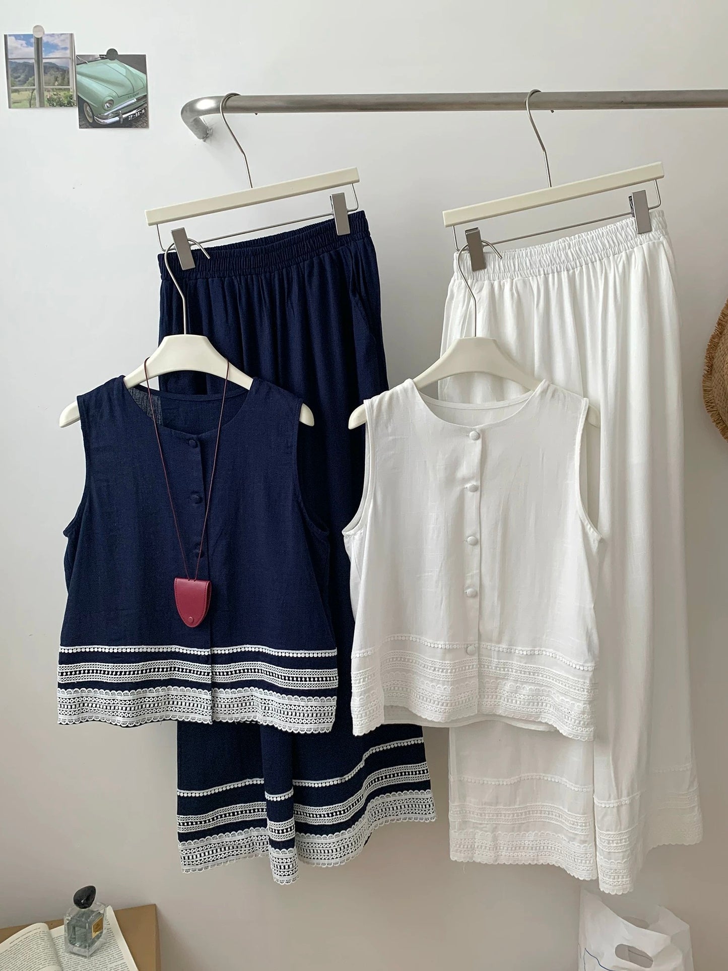Korean style high-end fashion temperament lace sleeveless vest top slim wide-leg casual pants two-piece suit for women