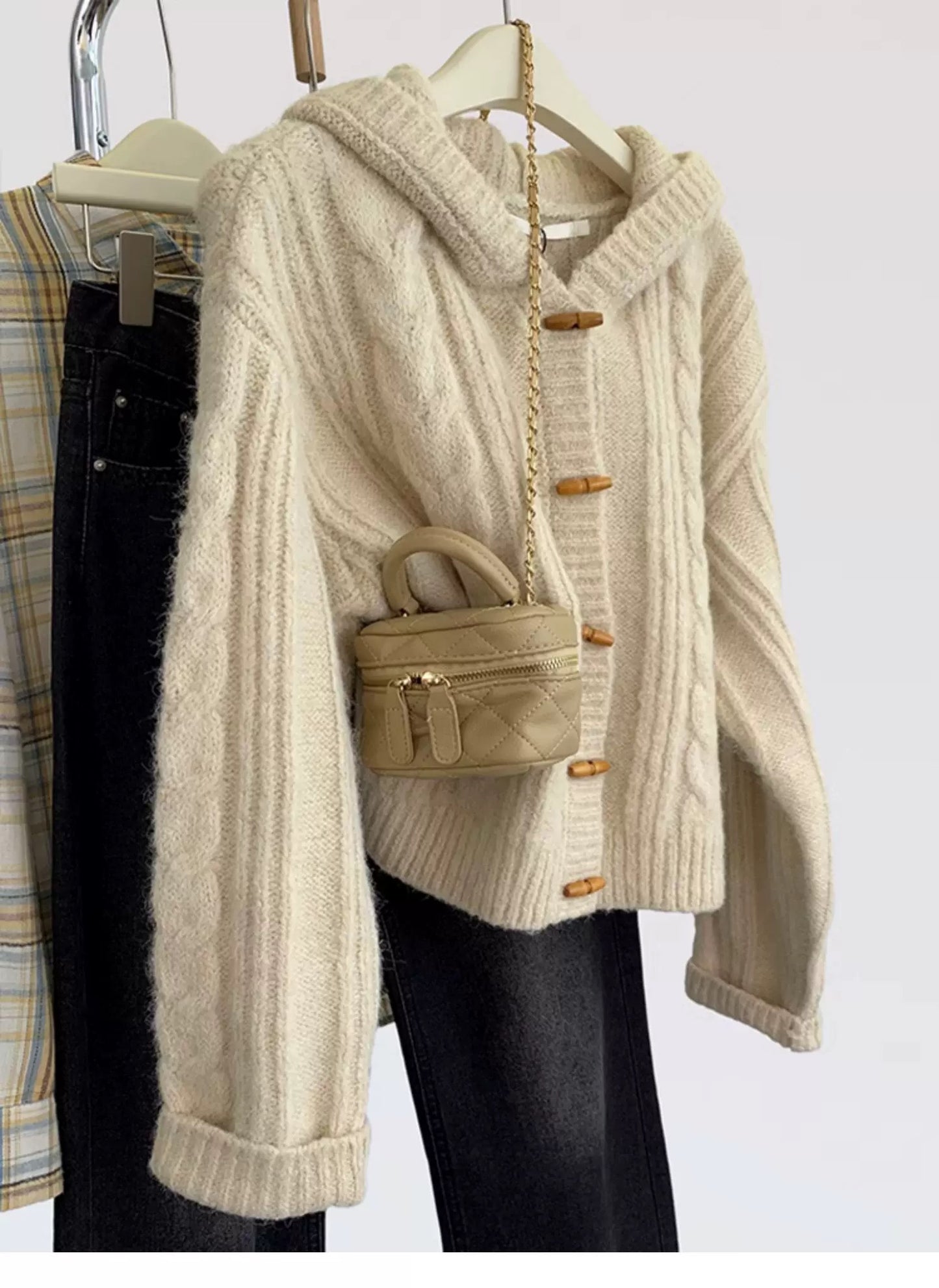 Twisted Hooded Horn Button Raccoon Fleece Short Sweater Jacket Women's Autumn and Winter Lazy Style Soft Glutinous Wool Knitted Cardigan