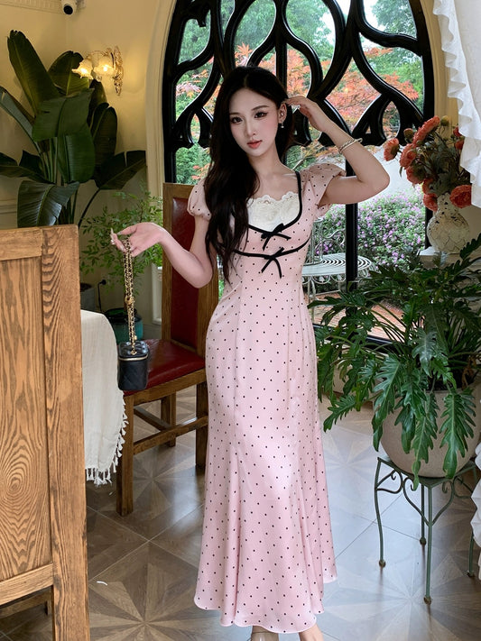Bingbing is here丨[Heart Warning] Purely girly polka-dot dress with lace stitching and slim-fitting long skirt