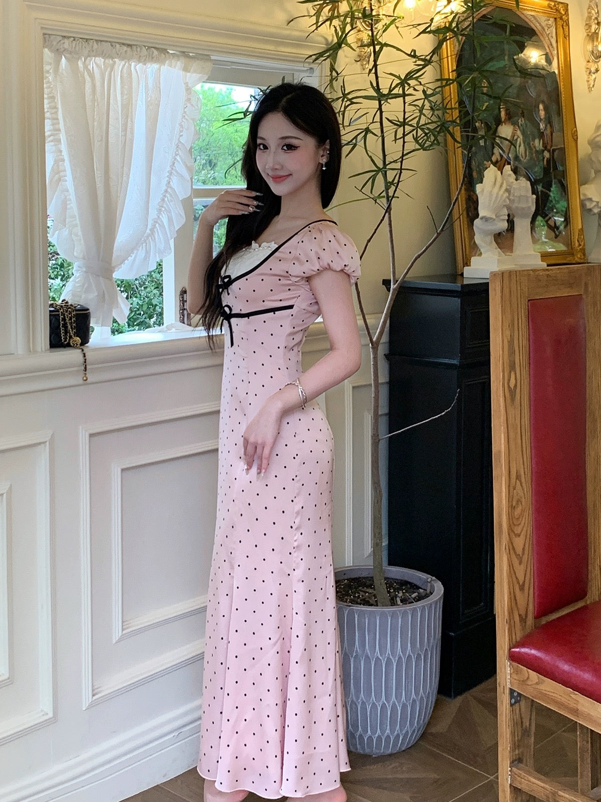 Bingbing is here丨[Heart Warning] Purely girly polka-dot dress with lace stitching and slim-fitting long skirt