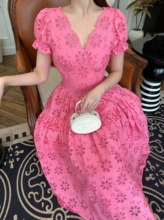 Bingbing is here丨[Early Summer Evening] French girly hollow lace dress V-neck princess dress