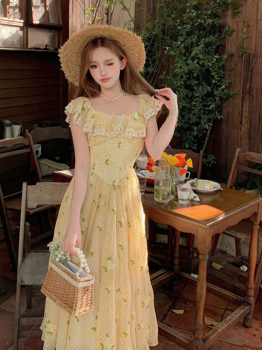 Bingbing is here丨[Summer Limited] French girly style daisy dress classic plaid long skirt