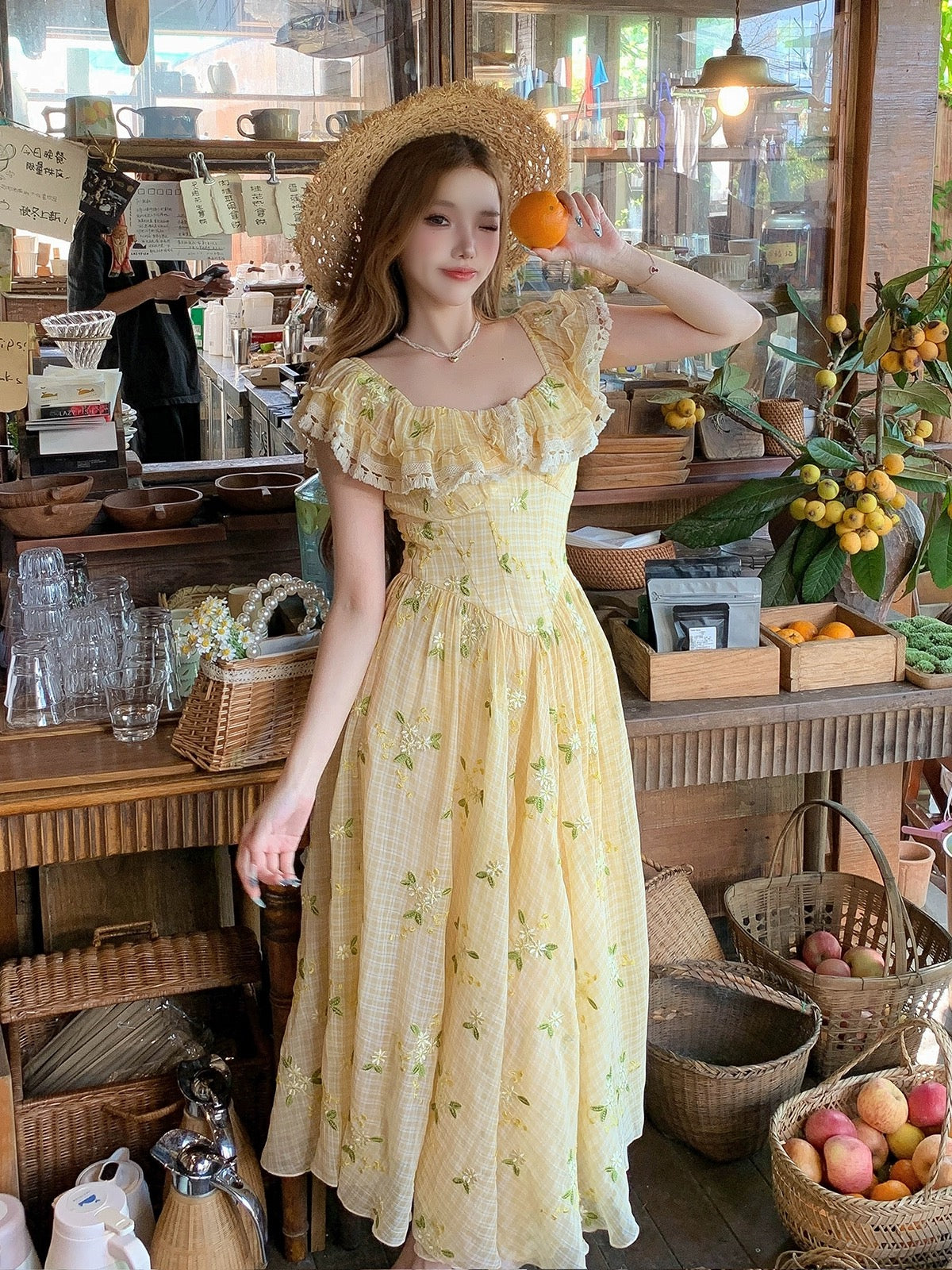 Bingbing is here丨[Summer Limited] French girly style daisy dress classic plaid long skirt