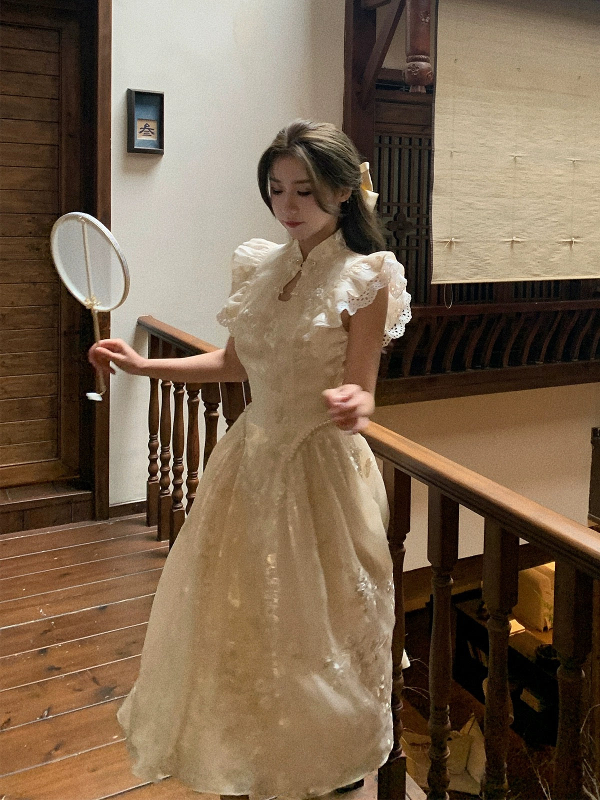 Bingbing is coming | [Nightingale under the Moon] Heavy Industry New National Style Improved Cheongsam Temperament Embroidered Disc Button Dress
