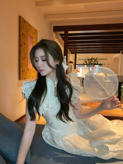 Bingbing is coming | [Nightingale under the Moon] Heavy Industry New National Style Improved Cheongsam Temperament Embroidered Disc Button Dress