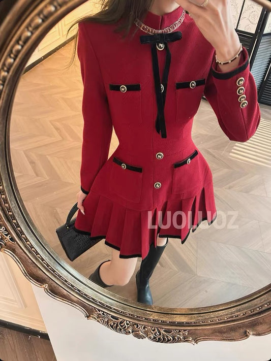 LUOLUOZ【Red Memories】High-end, elegant, slimming color-blocked fashionable pleated short dress Jf486