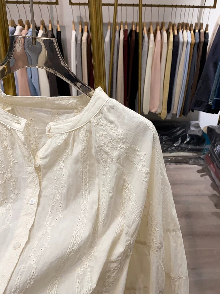 [Xiao Ai's Stall Photos] French Retro Gentle Design Embroidered Round Neck Blouse for Women, Spring and Autumn Elegant Top