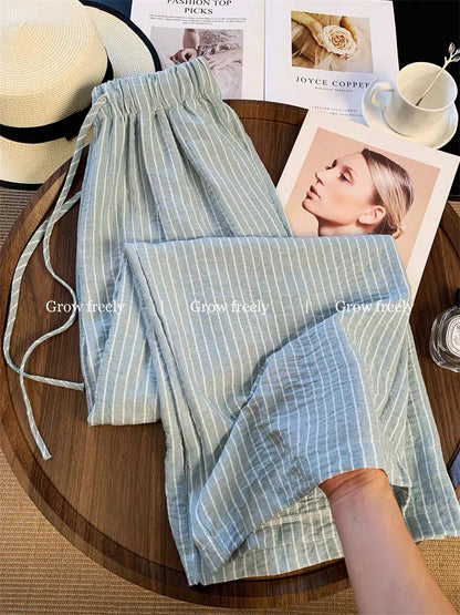 Grow freely French style blue striped wide-leg pants for women, new summer style, relaxed and casual straight leg pants for a comfortable leg-lengthening effect.