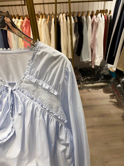 [Xiao Ai's Shop Photos] V-neck tie-up hollowed-out blouse for women, new autumn style, Korean fashion, versatile top.