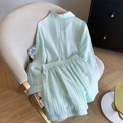 Guangzhou Shisanhang high-quality goods hot-selling ~ worry-free matching light and thin sun-proof shirt + suspenders + shorts three-piece suit for women