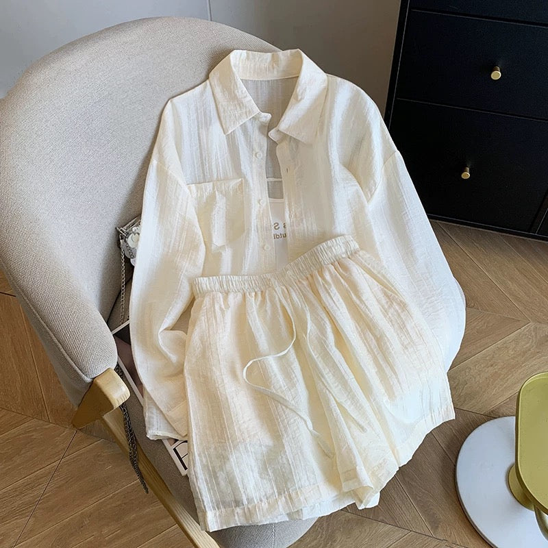 Guangzhou Shisanhang high-quality goods hot-selling ~ worry-free matching light and thin sun-proof shirt + suspenders + shorts three-piece suit for women