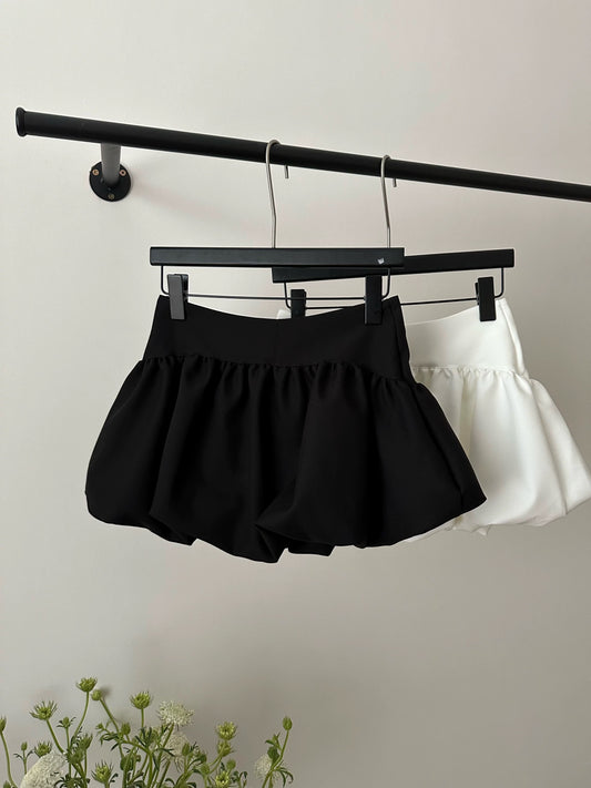 Internet celebrity same style 2025 spring new style sweet hot girl pleated design tutu skirt bud skirt short skirt skirt female