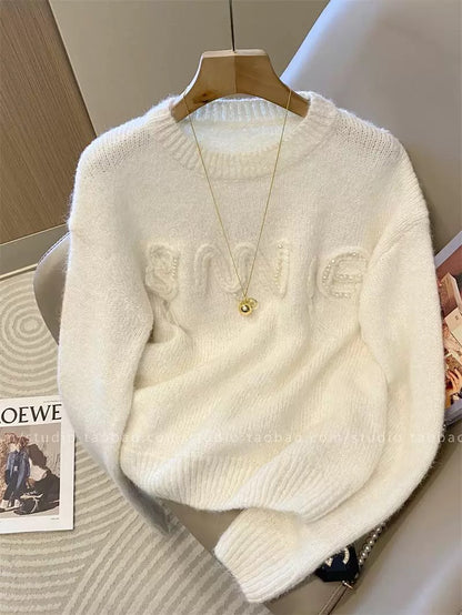 Korean style sweet beaded letter round neck thick sweater for women, autumn and winter 2025 new style, youthful long-sleeved top.