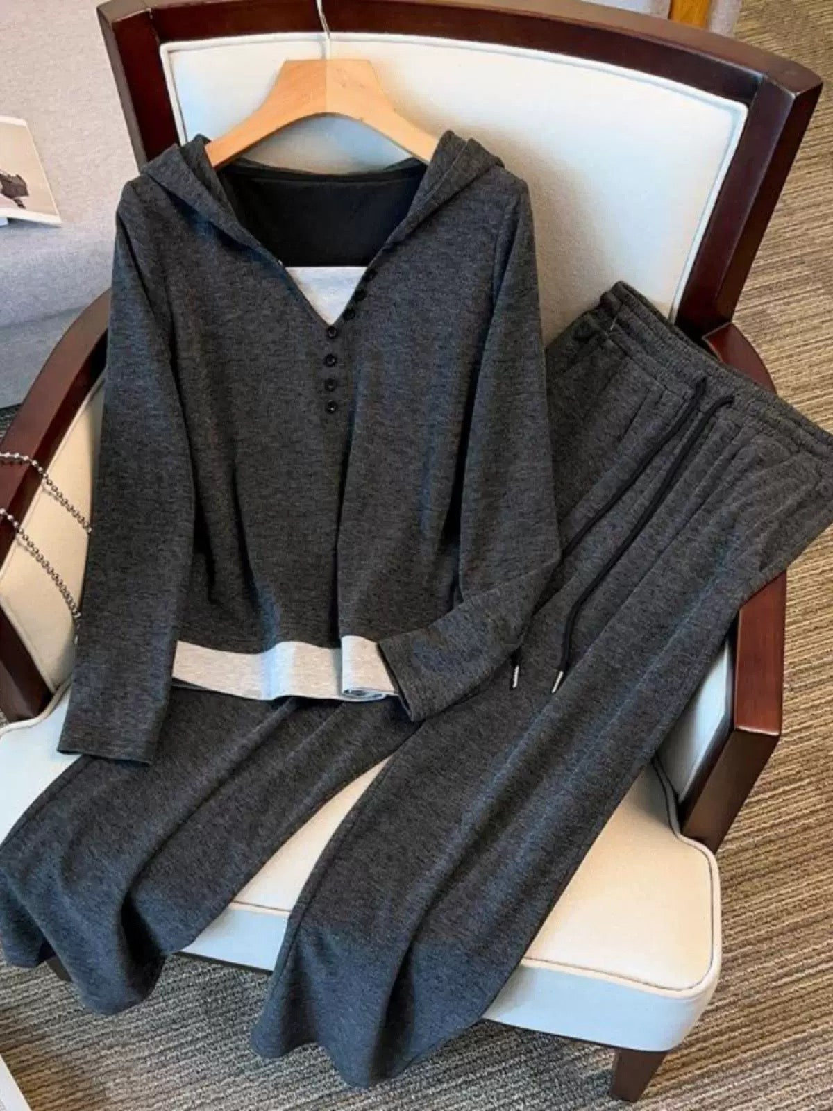 Lazy hooded fake two-piece tops wide-leg pants two-piece suits spring and autumn large size fat mm casual temperament slim suits for women