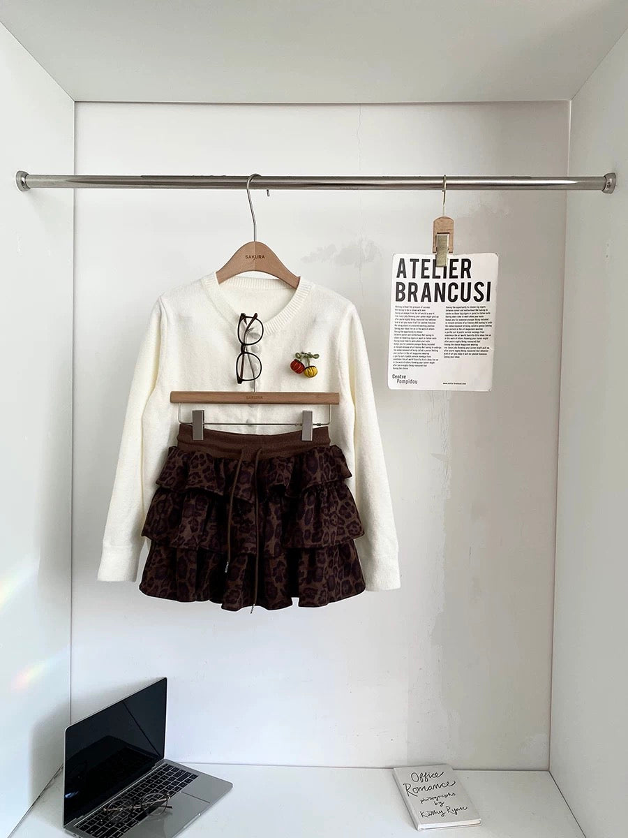 2025 Autumn/Winter New Korean Retro Fashion Leopard Print Cake Skirt for Women, High Waist, Slimming, Anti-Exposure, Niche Short Skirt Trendy
