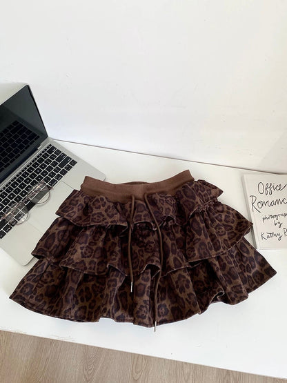 2025 Autumn/Winter New Korean Retro Fashion Leopard Print Cake Skirt for Women, High Waist, Slimming, Anti-Exposure, Niche Short Skirt Trendy