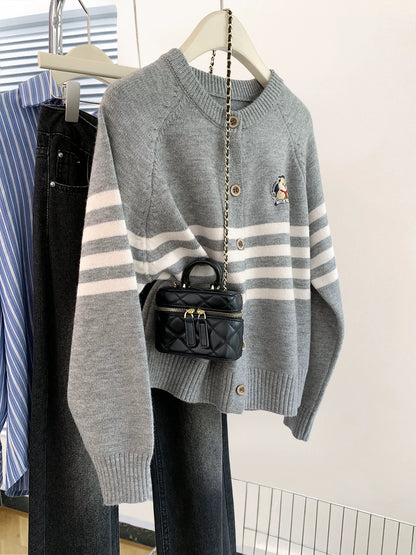 Navy blue embroidered raccoon fleece sweater coat women spring and autumn 2025 autumn and winter new lazy knitted cardigan top