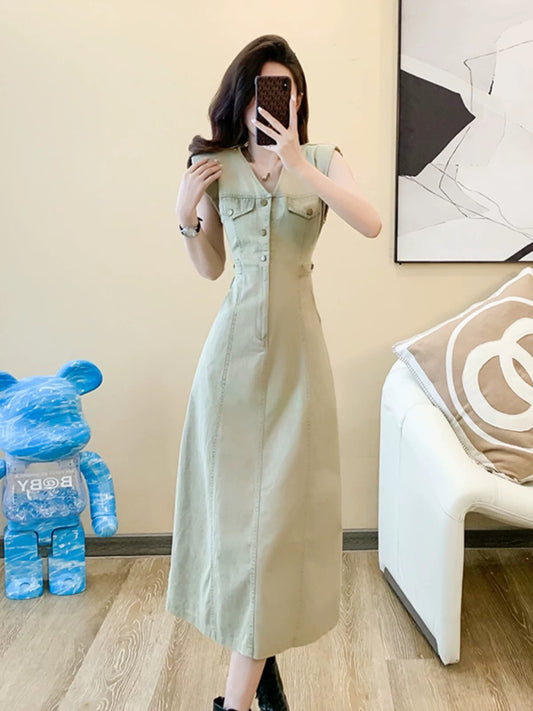 Sleeveless denim dress for women summer high-end French V-neck right-angle shoulder long skirt high-waisted slimming temperament a-line skirt