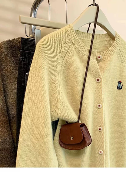 Yellow embroidered round neck sweater jacket women's autumn and winter 2025 new European goods small size wool thickened knitted cardigan