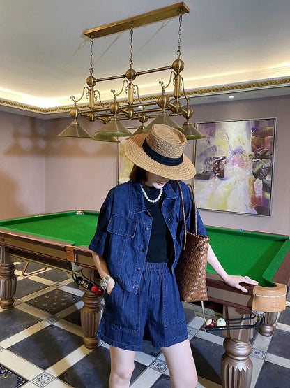 Spreading niche non-colliding denim suit for women summer 2024 new short-sleeved top + wide-leg shorts two-piece set